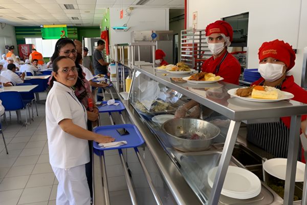 Concesionario de alimentos- Claudia Tavara
